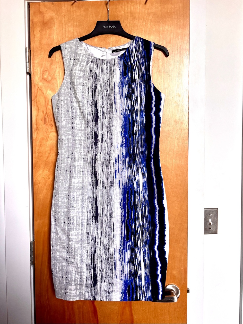 NWT Tahari Dress Sleeveless Sheath Kristen Lagoon Blue White Pattern Abstract
